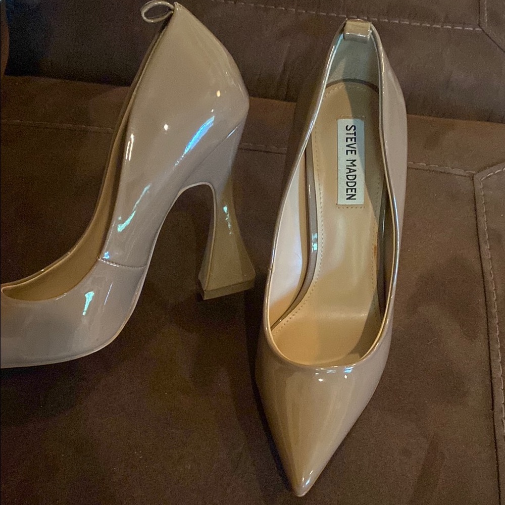 Steve Madden Tan Heels Pointed Toe Block Heel